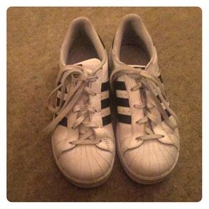 Girls Adidas Superstar size 3